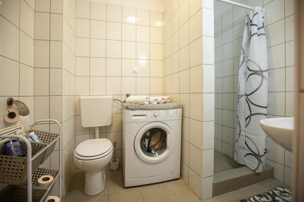 Maribor City Center Minidorm Apartment Экстерьер фото